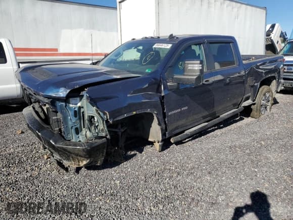 ✅ 2021 Chevrolet Silverado 2500HD Custom • VIN: 1GC4YME73MF264260 • Лот: 86646125. Опубликован ранее на Copart с пробегом 40 622 миль. Бесплатный доступ к архиву аукционных продаж из США и подробный отчёт об истории автомобиля на DreamBid. Изображение 1.