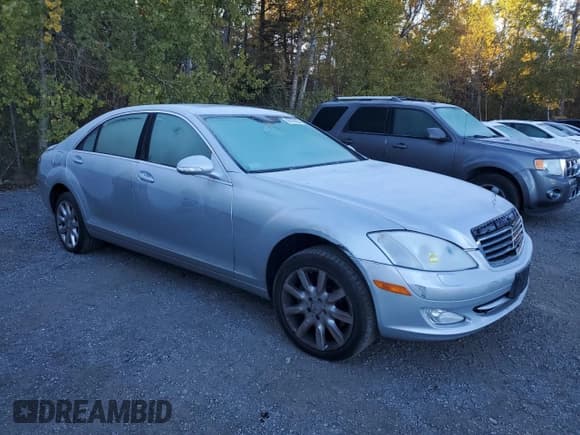 ✅ 2007 Mercedes-Benz S 550 • VIN: WDDNG71X37A018332 • Лот: 86250295. Опубликован ранее на Copart с пробегом 206 679 миль. Бесплатный доступ к архиву аукционных продаж из США и подробный отчёт об истории автомобиля на DreamBid. Изображение 4.