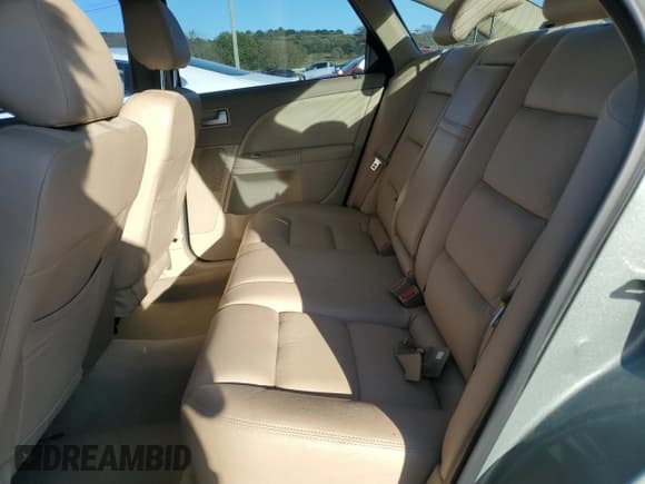 ✅ 2005 Mercury Montego Luxury • VIN: 1MEFM40135G600734 • Лот: 75420854. Опубликован ранее на Copart с пробегом 111 969 миль. Бесплатный доступ к архиву аукционных продаж из США и подробный отчёт об истории автомобиля на DreamBid. Изображение 10.