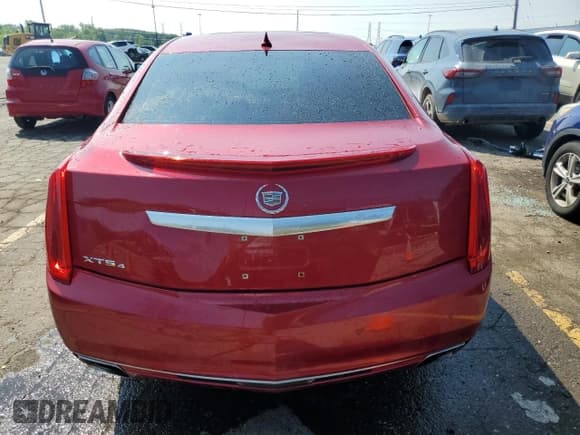 ✅ 2013 Cadillac XTS Luxury • VIN: 2G61R5S36D9241185 • Lot: 63567255. Wystawiony na Copart z przebiegiem 111 371 mil. Bezpłatny archiwum sprzedaży aukcyjnych z USA i szczegółowy raport historii pojazdu na DreamBid. Zdjęcie 6.