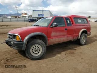 ✅ 1997 Chevrolet S-10 LS ZR2 • VIN: 1GCCT19W5V8204674 • Лот: 48312405. Опубликован ранее на Copart с пробегом 233 961 миль. Бесплатный доступ к архиву аукционных продаж из США и подробный отчёт об истории автомобиля на DreamBid. Изображение 1.