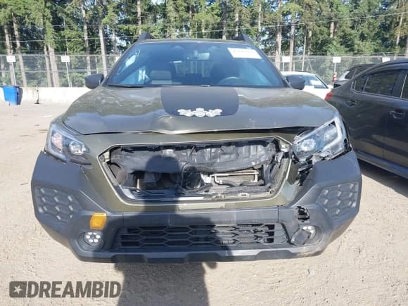 ✅ 2024 Subaru Outback Wilderness • VIN: 4S4BTGUD8R3140097 • Lot: 42443826. Listed on IAAI with 28,729 mi. Free auction sales archive from the USA and detailed vehicle history report at DreamBid. Image 12.