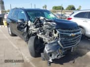 ✅ 2021 Chevrolet Traverse LT Cloth • VIN: 1GNERGKW7MJ236528 • Lot: 43406533. Wystawiony na IAAI z przebiegiem 59 484 mil. Bezpłatny archiwum sprzedaży aukcyjnych z USA i szczegółowy raport historii pojazdu na DreamBid. Zdjęcie 1.