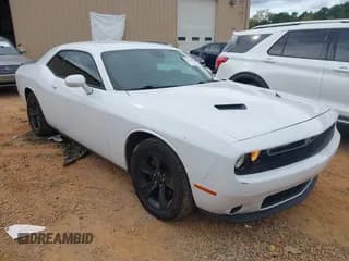 ✅ 2016 Dodge Challenger SXT • VIN: 2C3CDZAG4GH240163 • Lot: 43392879. Wystawiony na IAAI z przebiegiem 137 975 mil. Bezpłatny archiwum sprzedaży aukcyjnych z USA i szczegółowy raport historii pojazdu na DreamBid. Zdjęcie 1.