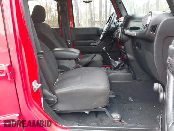 ✅ 2016 Jeep Wrangler Unlimited Sport • VIN: 1C4BJWDGXGL234851 • Lot: 43652737. Listed on IAAI with 91,730 mi. Free auction sales archive from the USA and detailed vehicle history report at DreamBid. Image 5.