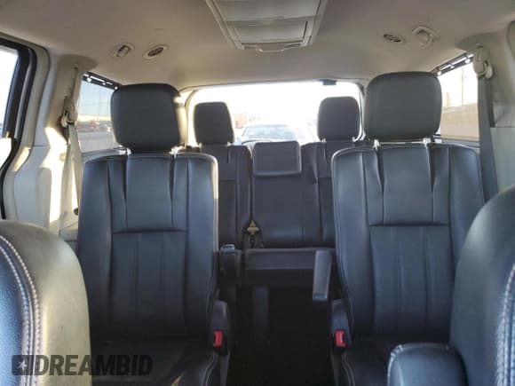 ✅ 2012 Chrysler Town & Country Touring L • VIN: 2C4RC1CG5CR386907 • Lot: 91061325. Listed on Copart with 194,583 mi. Free auction sales archive from the USA and detailed vehicle history report at DreamBid. Image 10.