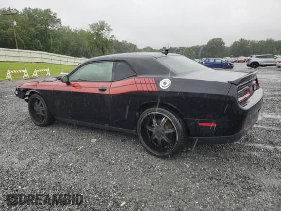✅ 2015 Dodge Challenger SXT Plus • VIN: 2C3CDZBG5FH736991 • Lot: 67581305. Listed on Copart with 148,033 mi. Free auction sales archive from the USA and detailed vehicle history report at DreamBid. Image 2.