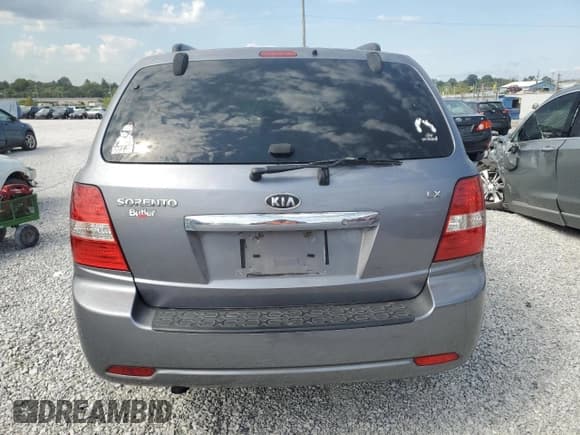 ✅ 2008 Kia Sorento LX • VIN: KNDJC735085852522 • Lot: 71057895. Listed on Copart with 303,691 mi. Free auction sales archive from the USA and detailed vehicle history report at DreamBid. Image 6.