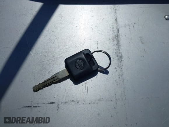 ✅ 2014 Nissan Note SV • VIN: 3N1CE2CPXEL377662 • Lot: 42497949. Listed on IAAI with 93,831 mi. Free auction sales archive from the USA and detailed vehicle history report at DreamBid. Image 11.