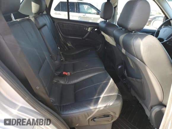 ✅ 2005 Mercedes-Benz M 350 • VIN: 4JGAB57E65A549616 • Lot: 82143815. Wystawiony na Copart z przebiegiem 173 850 mil. Bezpłatny archiwum sprzedaży aukcyjnych z USA i szczegółowy raport historii pojazdu na DreamBid. Zdjęcie 10.