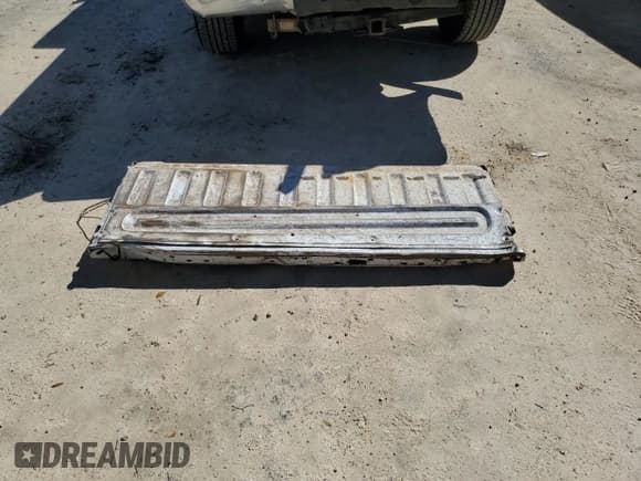 ✅ 2009 Ford F-250 XL • VIN: 1FTSW21529EB05524 • Lot: 49165025. Listed on Copart with 418,218 mi. Free auction sales archive from the USA and detailed vehicle history report at DreamBid. Image 12.