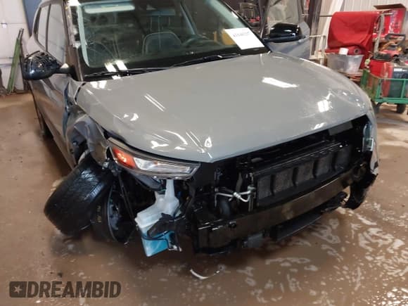 ✅ 2022 Hyundai Venue Limited • VIN: KMHRC8A37NU174410 • Lot: 41646297. Listed on IAAI with 47,210 mi. Free auction sales archive from the USA and detailed vehicle history report at DreamBid. Image 6.
