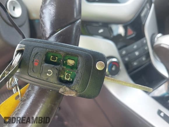 ✅ 2015 Chevrolet Cruze LT • VIN: 1G1PE5SB8F7129284 • Лот: 42999670. Опубликован ранее на IAAI с пробегом 175 059 миль. Бесплатный доступ к архиву аукционных продаж из США и подробный отчёт об истории автомобиля на DreamBid. Изображение 11.