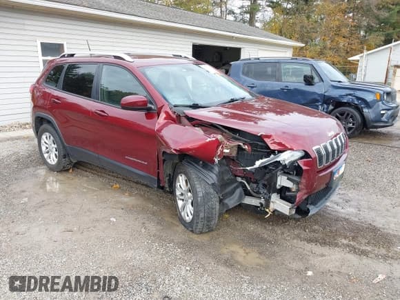 ✅ 2020 Jeep Cherokee Latitude • VIN: 1C4PJMCB5LD611641 • Лот: 43570219. Опубликован ранее на IAAI с пробегом 69 971 миль. Бесплатный доступ к архиву аукционных продаж из США и подробный отчёт об истории автомобиля на DreamBid. Изображение 1.