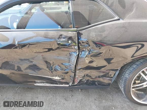 2016 Dodge Challenger SXT Plus z VIN 2C3CDZAG8GH202208, wystawiony jako IAAI lot #43027208 z przebiegiem 63 967 mil mil oraz . Historia ofert i sprzedaży dostępna na DreamBid. Obrazek 6.