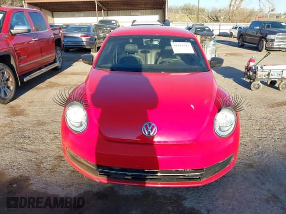 ✅ 2015 Volkswagen Beetle Fleet Edition • VIN: 3VWF17AT9FM627923 • Lot: 41814791. Listed on IAAI with 94,647 mi. Free auction sales archive from the USA and detailed vehicle history report at DreamBid. Image 12.