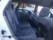 2001 Hyundai Santa Fe GLS z VIN KM8SC83D91U084712, wystawiony jako Copart lot #87107674 z przebiegiem 111 465 mil mil oraz Czysty tytuł • Clean title. Historia ofert i sprzedaży dostępna na DreamBid. Obrazek 11.