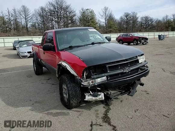 ✅ 2002 Chevrolet S-10 LS • VIN: 1GCCT19W528148246 • Лот: 45929905. Опубликован ранее на Copart с пробегом 151 017 миль. Бесплатный доступ к архиву аукционных продаж из США и подробный отчёт об истории автомобиля на DreamBid. Изображение 10.