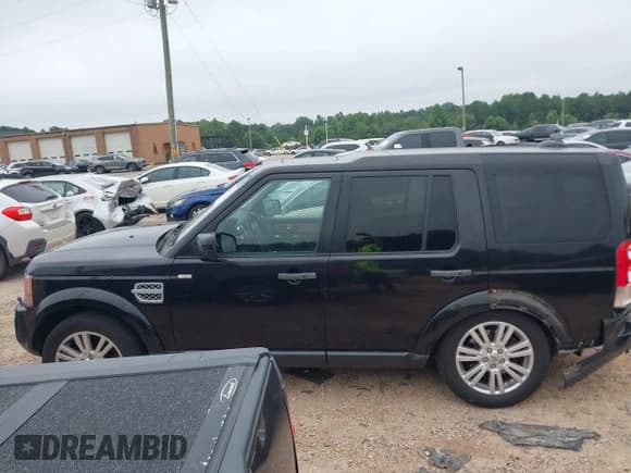 ✅ 2012 Land Rover LR4 HSE • VIN: SALAG2D40CA650236 • Lot: 42706971. Listed on IAAI with 117,707 mi. Free auction sales archive from the USA and detailed vehicle history report at DreamBid. Image 14.