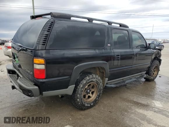 ✅ 2005 Chevrolet Suburban Z71 • VIN: 3GNFK16ZX5G111116 • Лот: 48506385. Опубликован ранее на Copart с пробегом 302 617 миль. Бесплатный доступ к архиву аукционных продаж из США и подробный отчёт об истории автомобиля на DreamBid. Изображение 3.