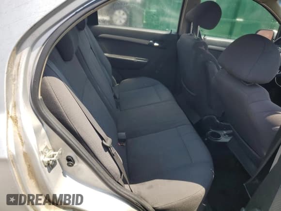 ✅ 2007 Chevrolet Aveo LS • VIN: KL1TD56627B150305 • Lot: 61729215. Wystawiony na Copart z przebiegiem 121 970 mil. Bezpłatny archiwum sprzedaży aukcyjnych z USA i szczegółowy raport historii pojazdu na DreamBid. Zdjęcie 10.