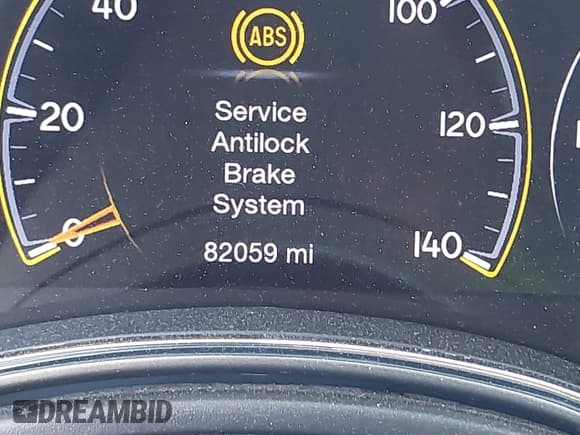 ✅ 2018 Jeep Grand Cherokee Limited • VIN: 1C4RJFBG2JC441923 • Лот: 42076485. Опубликован ранее на IAAI с пробегом 82 059 миль. Бесплатный доступ к архиву аукционных продаж из США и подробный отчёт об истории автомобиля на DreamBid. Изображение 15.