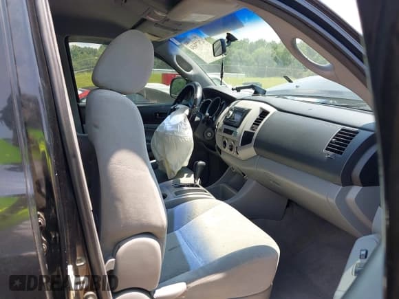 ✅ 2008 Toyota Tacoma • VIN: 5TELU42N78Z516417 • Lot: 42679654. Listed on IAAI with 320,639 mi. Free auction sales archive from the USA and detailed vehicle history report at DreamBid. Image 5.