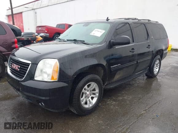✅ 2014 GMC Yukon XL SLT • VIN: 1GKS2KE77ER117389 • Лот: 43799743. Опубликован ранее на IAAI с пробегом 209 372 миль. Бесплатный доступ к архиву аукционных продаж из США и подробный отчёт об истории автомобиля на DreamBid. Изображение 2.