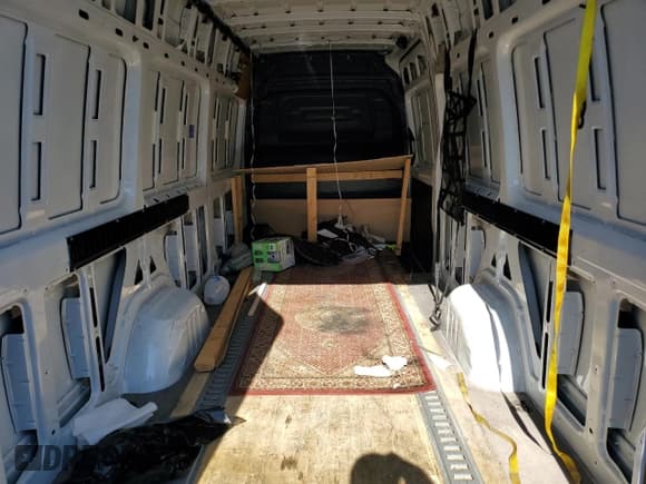 ✅ 2023 Mercedes-Benz Sprinter Cargo • VIN: W1Y40CHY7PT126258 • Lot: 87121345. Wystawiony na Copart z przebiegiem 96 012 mil. Bezpłatny archiwum sprzedaży aukcyjnych z USA i szczegółowy raport historii pojazdu na DreamBid. Zdjęcie 10.