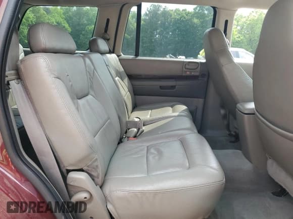 ✅ 2002 Dodge Durango SLT Plus • VIN: 1B4HS58N52F180048 • Lot: 55268295. Listed on Copart with 139,532 mi. Free auction sales archive from the USA and detailed vehicle history report at DreamBid. Image 11.