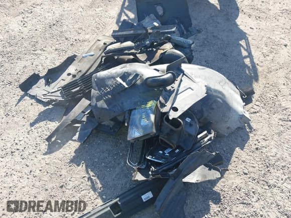 ✅ 2016 Chevrolet Cruze LT • VIN: 1G1PE5SB2G7131971 • Lot: 43456730. Wystawiony na IAAI z przebiegiem 80 375 mil. Bezpłatny archiwum sprzedaży aukcyjnych z USA i szczegółowy raport historii pojazdu na DreamBid. Zdjęcie 12.