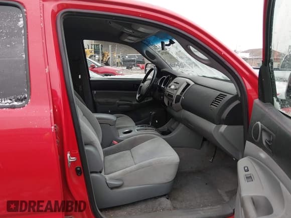 ✅ 2007 Toyota Tacoma • VIN: 5TEMU52N67Z325063 • Lot: 43927726. Listed on IAAI with 198,712 mi. Free auction sales archive from the USA and detailed vehicle history report at DreamBid. Image 5.