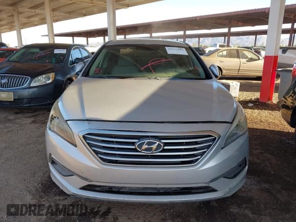 ✅ 2015 Hyundai Sonata SE • VIN: 5NPE24AF4FH044766 • Лот: 43577484. Опубликован ранее на IAAI с пробегом 177 644 миль. Бесплатный доступ к архиву аукционных продаж из США и подробный отчёт об истории автомобиля на DreamBid. Изображение 6.