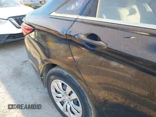 ✅ 2011 Hyundai Sonata GLS • VIN: 5NPEB4AC7BH090821 • Lot: 43426150. Listed on IAAI with 163,989 mi. Free auction sales archive from the USA and detailed vehicle history report at DreamBid. Image 6.