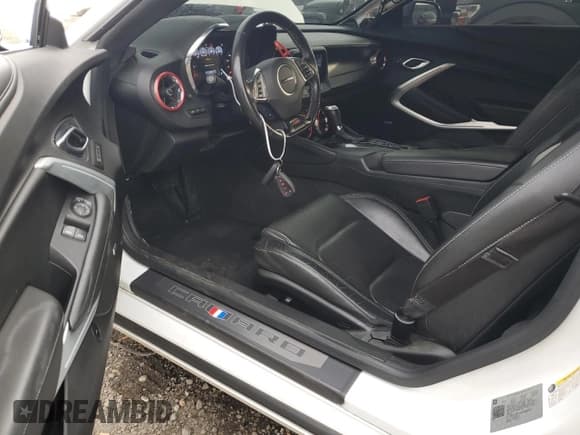 ✅ 2019 Chevrolet Camaro 2SS • VIN: 1G1FH1R71K0150817 • Лот: 92270065. Опубликован ранее на Copart с пробегом 51 285 миль. Бесплатный доступ к архиву аукционных продаж из США и подробный отчёт об истории автомобиля на DreamBid. Изображение 8.