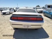 ✅ 2010 Dodge Challenger SRT-8 • VIN: 2B3CJ7DW6AH224227 • Lot: 64713084. Wystawiony na Copart z przebiegiem 141 431 mil. Bezpłatny archiwum sprzedaży aukcyjnych z USA i szczegółowy raport historii pojazdu na DreamBid. Zdjęcie 6.