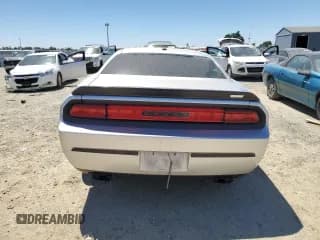 ✅ 2010 Dodge Challenger SRT-8 • VIN: 2B3CJ7DW6AH224227 • Lot: 64713084. Wystawiony na Copart z przebiegiem 141 431 mil. Bezpłatny archiwum sprzedaży aukcyjnych z USA i szczegółowy raport historii pojazdu na DreamBid. Zdjęcie 6.