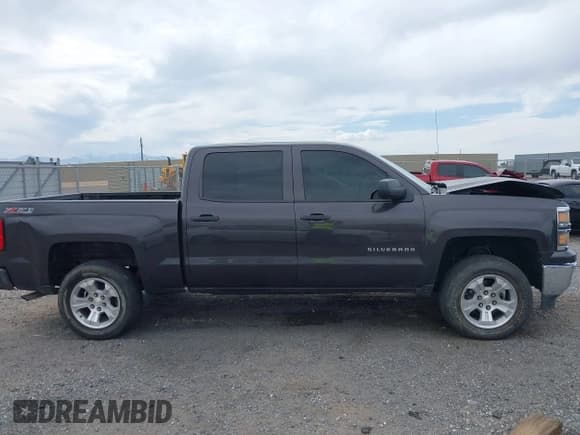 ✅ 2014 Chevrolet Silverado 1500 LT • VIN: 3GCUKREC7EG561639 • Lot: 42020364. Wystawiony na IAAI z przebiegiem 154 785 mil. Bezpłatny archiwum sprzedaży aukcyjnych z USA i szczegółowy raport historii pojazdu na DreamBid. Zdjęcie 13.