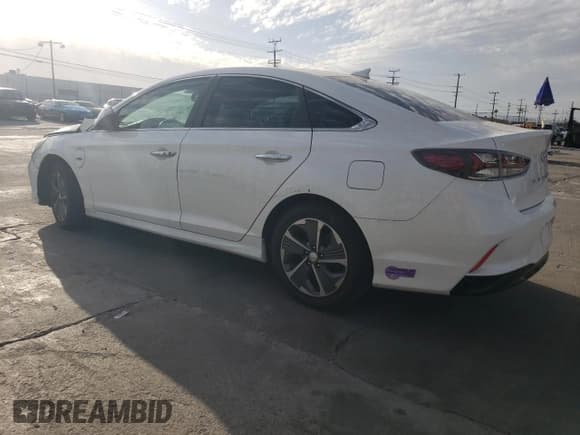 ✅ 2019 Hyundai Sonata • VIN: KMHE14L27KA089209 • Лот: 47297365. Опубликован ранее на Copart с пробегом 80 558 миль. Бесплатный доступ к архиву аукционных продаж из США и подробный отчёт об истории автомобиля на DreamBid. Изображение 2.