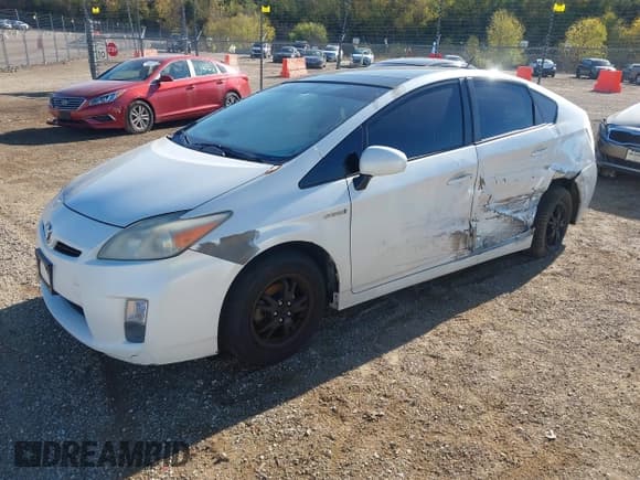 ✅ 2010 Toyota Prius IV • VIN: JTDKN3DU2A0021085 • Lot: 43537443. Listed on IAAI with 287,726 mi. Free auction sales archive from the USA and detailed vehicle history report at DreamBid. Image 17.