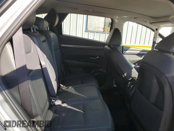 ✅ 2022 Hyundai Tucson Limited • VIN: 5NMJECAE2NH072133 • Lot: 81760885. Wystawiony na Copart z przebiegiem 65 657 mil. Bezpłatny archiwum sprzedaży aukcyjnych z USA i szczegółowy raport historii pojazdu na DreamBid. Zdjęcie 11.