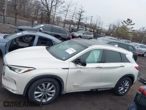 ✅ 2019 Infiniti QX50 Essential • VIN: 3PCAJ5M3XKF136479 • Lot: 41677308. Wystawiony na IAAI z przebiegiem 64 511 mil. Bezpłatny archiwum sprzedaży aukcyjnych z USA i szczegółowy raport historii pojazdu na DreamBid. Zdjęcie 14.
