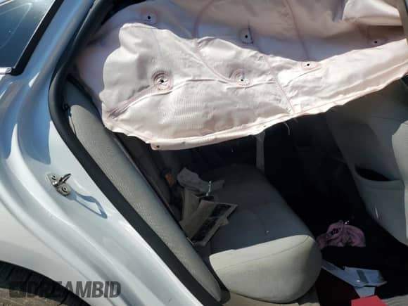 2019 Chevrolet Malibu LS z VIN 1G1ZB5ST4KF147582, wystawiony jako Copart lot #70856725 z przebiegiem 128 992 mil mil oraz Szkoda całkowita • Salvage title. Historia ofert i sprzedaży dostępna na DreamBid. Obrazek 10.