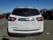 ✅ 2017 Chevrolet Traverse LT • VIN: 1GNKRGKD8HJ143055 • Lot: 71873244. Wystawiony na Copart z przebiegiem 175 396 mil. Bezpłatny archiwum sprzedaży aukcyjnych z USA i szczegółowy raport historii pojazdu na DreamBid. Zdjęcie 6.