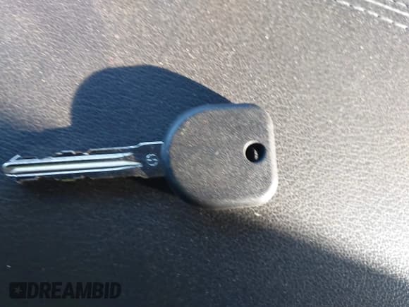 ✅ 2016 Chevrolet Traverse LT • VIN: 1GNKRGKD1GJ262029 • Lot: 43810172. Listed on IAAI with 99,746 mi. Free auction sales archive from the USA and detailed vehicle history report at DreamBid. Image 11.