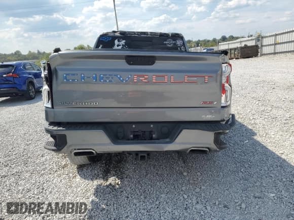 ✅ 2020 Chevrolet Silverado 1500 RST • VIN: 1GCUYEED1LZ149469 • Lot: 81088555. Wystawiony na Copart z przebiegiem 113 078 mil. Bezpłatny archiwum sprzedaży aukcyjnych z USA i szczegółowy raport historii pojazdu na DreamBid. Zdjęcie 6.