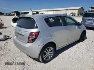 2016 Chevrolet Sonic LT с VIN 1G1JC6SH8G4150306, выставлен на аукционе Copart как лот 71295444 с пробегом 141 354 миль миль и Списание • Salvage title. История ставок и продаж доступна на DreamBid. Изображение 3.