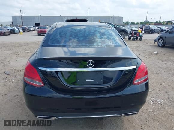✅ 2017 Mercedes-Benz C 300 • VIN: WDDWF4JB2HR307683 • Lot: 42260745. Listed on IAAI with 76,761 mi. Free auction sales archive from the USA and detailed vehicle history report at DreamBid. Image 16.