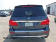 ✅ 2015 Mercedes-Benz GL 450 • VIN: 4JGDF6EE2FA476255 • Лот: 42916595. Опубликован ранее на IAAI с пробегом 122 606 миль. Бесплатный доступ к архиву аукционных продаж из США и подробный отчёт об истории автомобиля на DreamBid. Изображение 16.