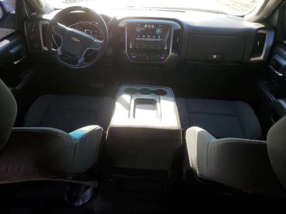 ✅ 2015 Chevrolet Silverado 1500 LT • VIN: 3GCUKREC2FG435111 • Lot: 87242685. Listed on Copart with 134,966 mi. Free auction sales archive from the USA and detailed vehicle history report at DreamBid. Image 8.